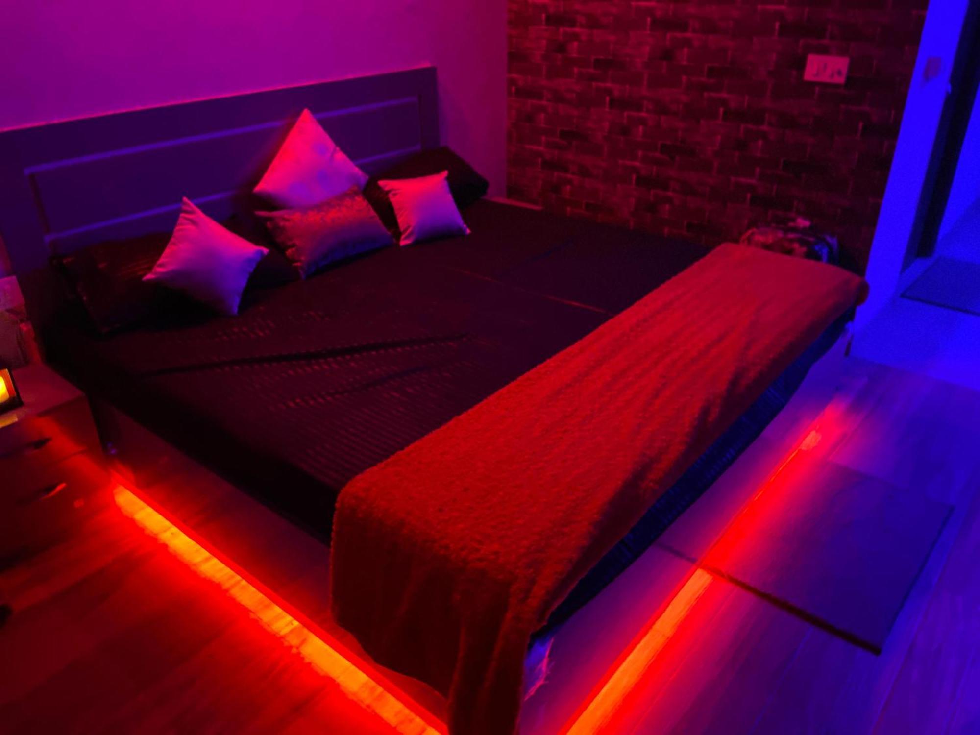 Kinky Dark Rooms Greater Noida Exterior foto
